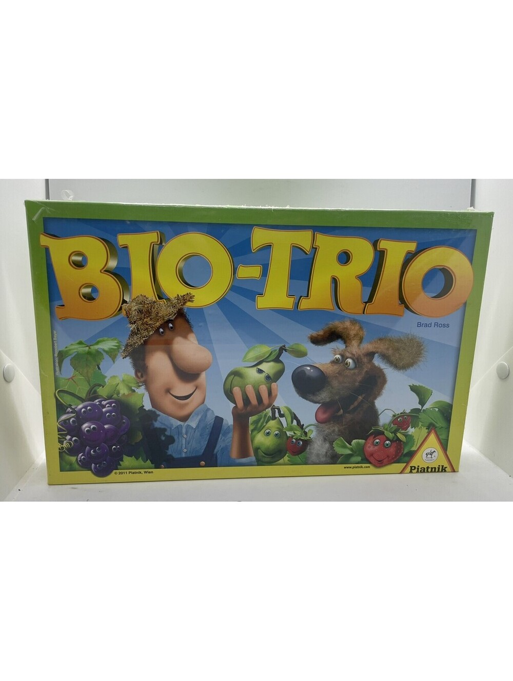 2011 Piatnik BIO-TRIO Childrens Farming Board Game